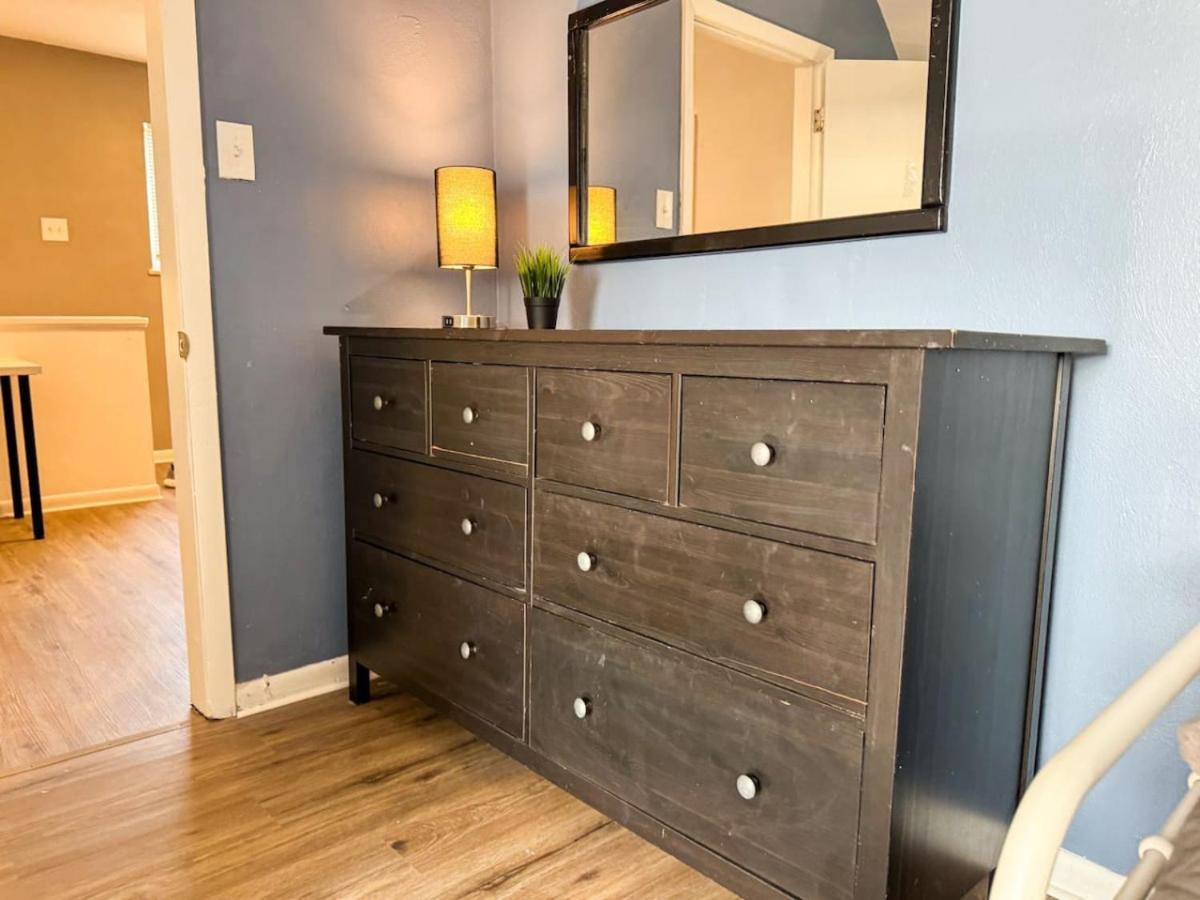 Apartment 2 Full 4 Bedrooms With 14 Beds And Parking *